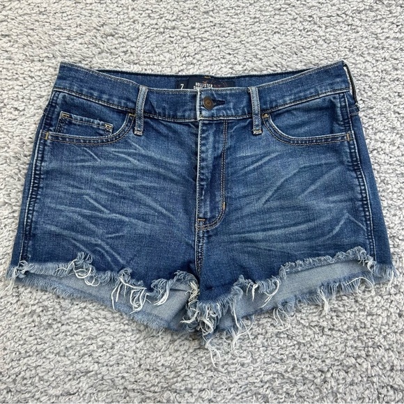 Hollister Shorts Womens 7 High Rise Booty Regular Wash Raw Hem Frayed Edge Party - Picture 1 of 3